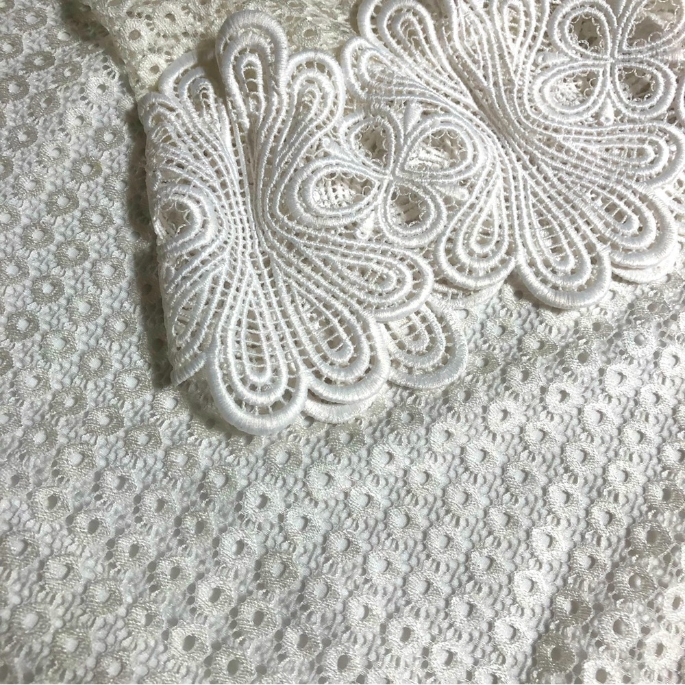 EUC! Alfani White Lace Top Size 2X - Picture 8 of 10